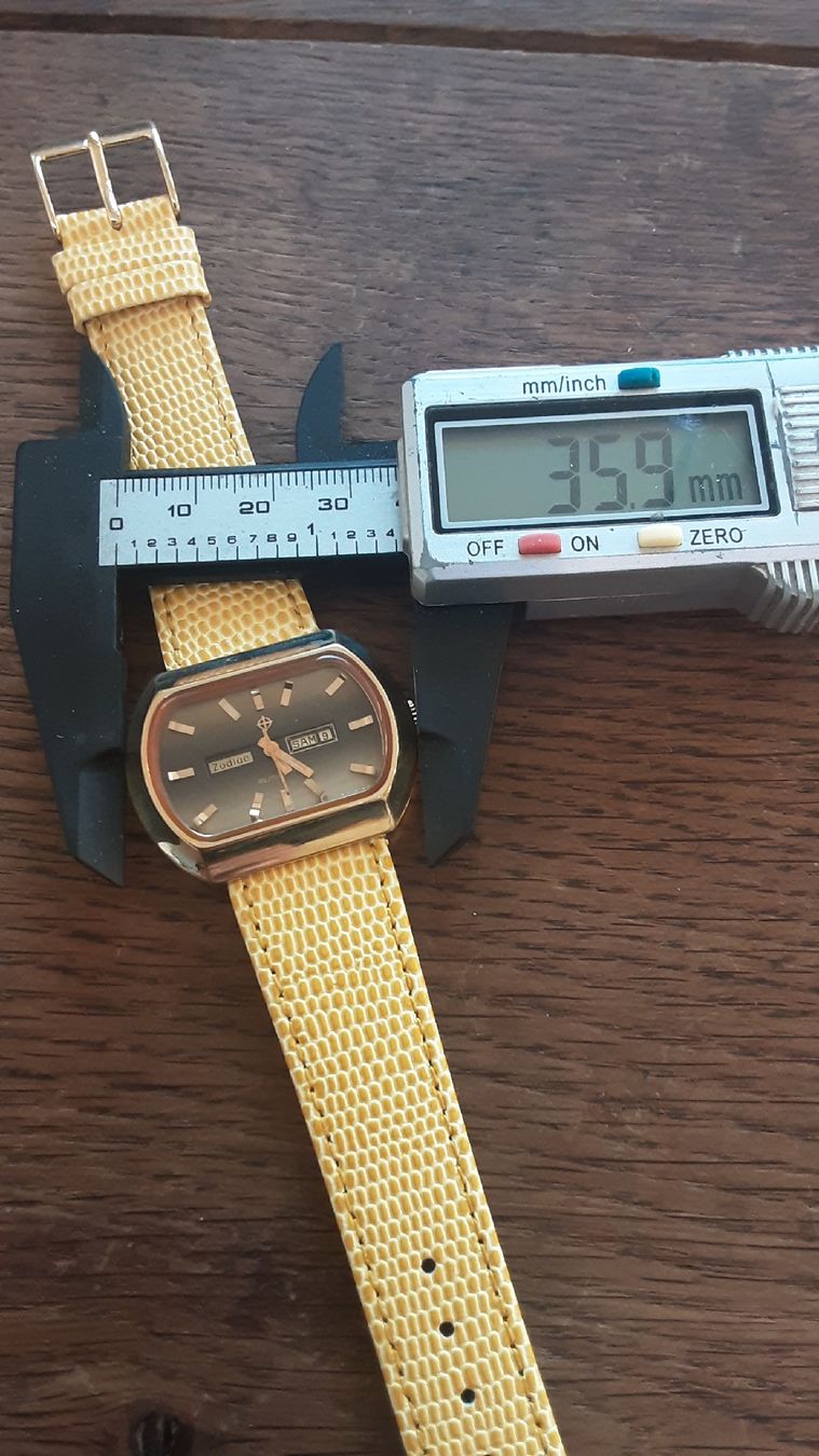 Swiss Orologi: Belle montre vintage  – Usato da Neuchâtel venduto da wyl_zxp8 1