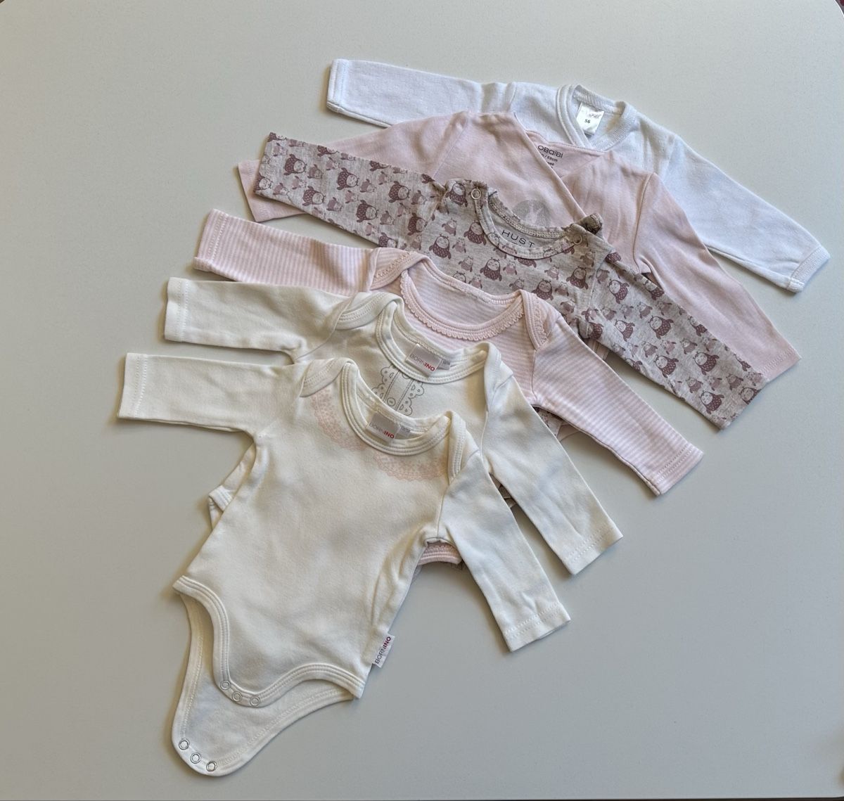 Lotti & Set di vestiti: Neugeborene Set Gr. 50-56, Top Zustand – Usato da Zürich venduto da Lena.17 2