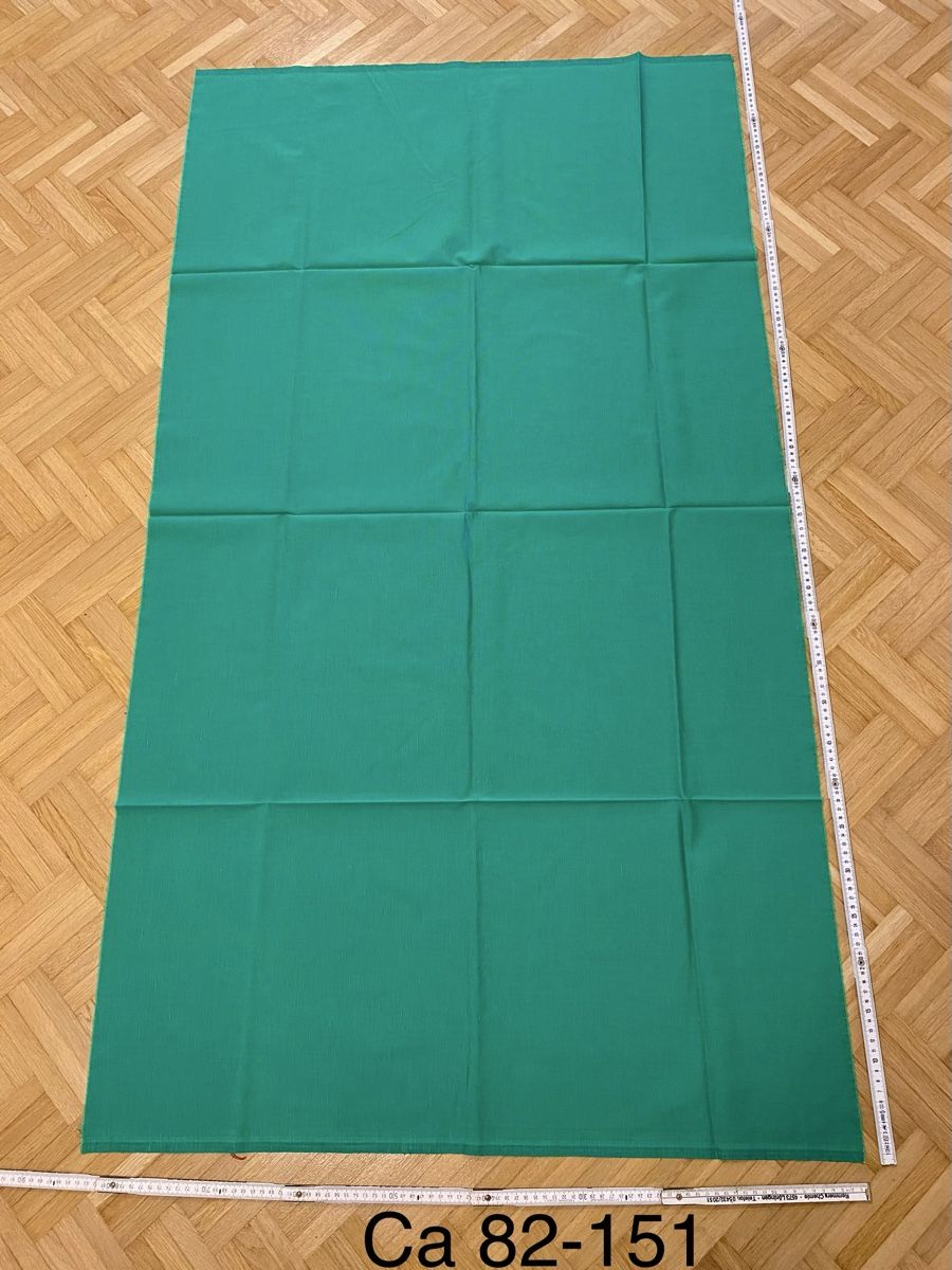 Tessuti: Grüner Stoff 82x151 (8) – Nuovo (secondo la descrizione) da Flawil venduto da sonnengeist 1