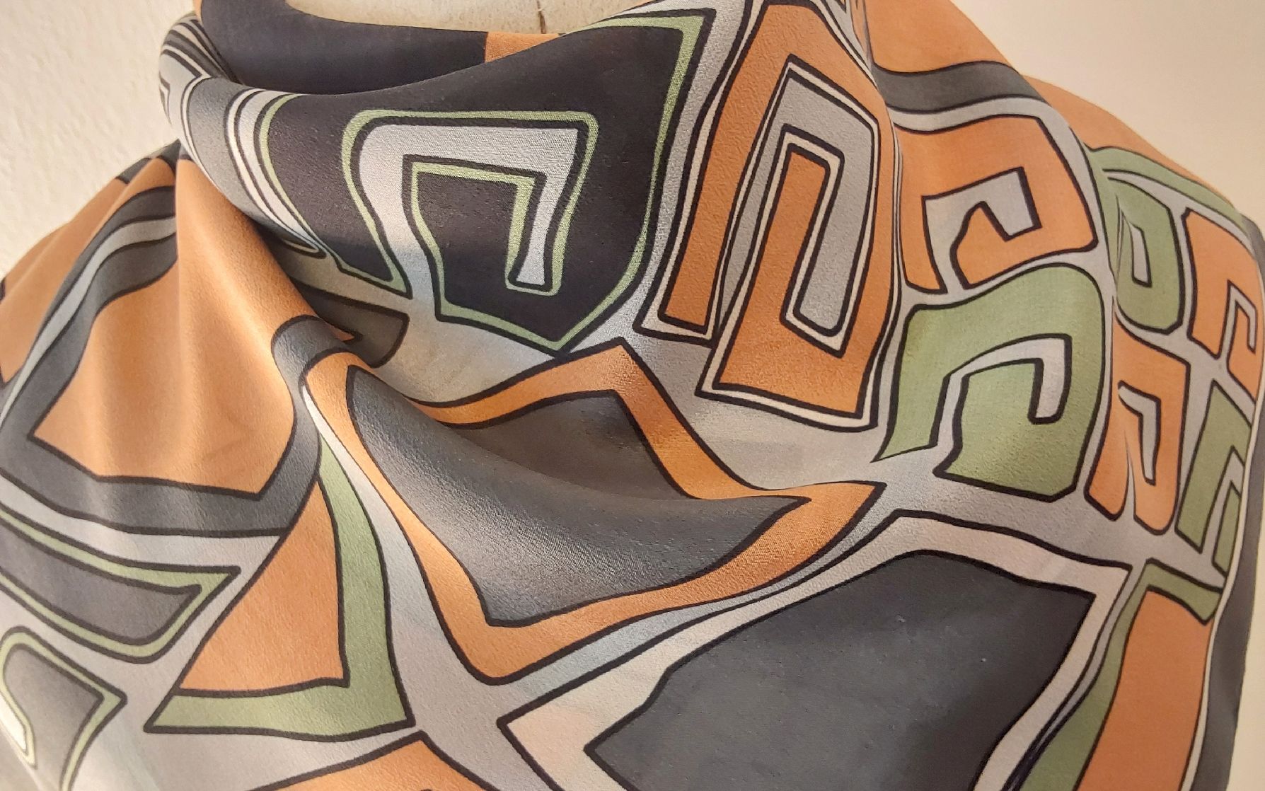 Foulards, Tücher & Schals: Seidenfoulard quadratisch  Loredano – Gebraucht aus Köniz von scopello12 2