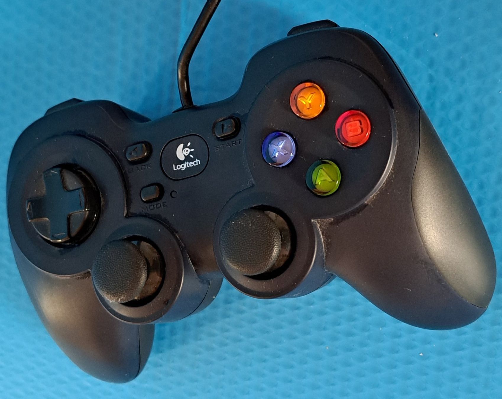 Logitech Manettes: Controller – D'occasion à Tenniken par mik_6mxg 7