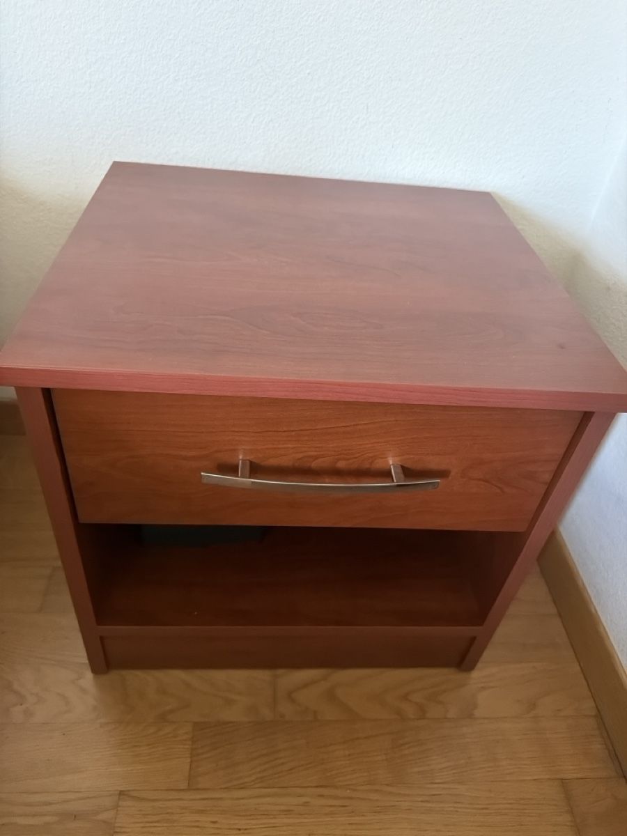Comodini: Nightstand with drawer, brown. Perfect for bedside! – Usato da Basel venduto da lud_9vj2