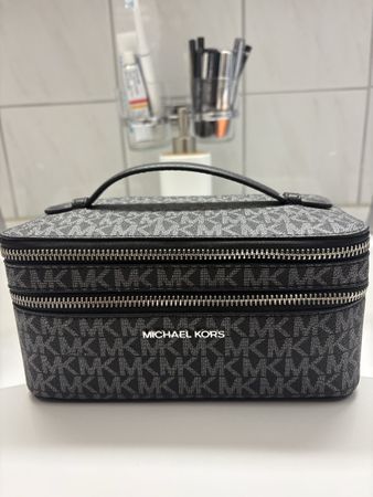 beauty case michael kors