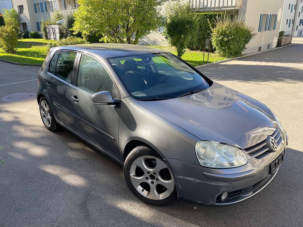 VW Automobili: VW Golf 5 – Usato da St. Gallen venduto da alexa89 1