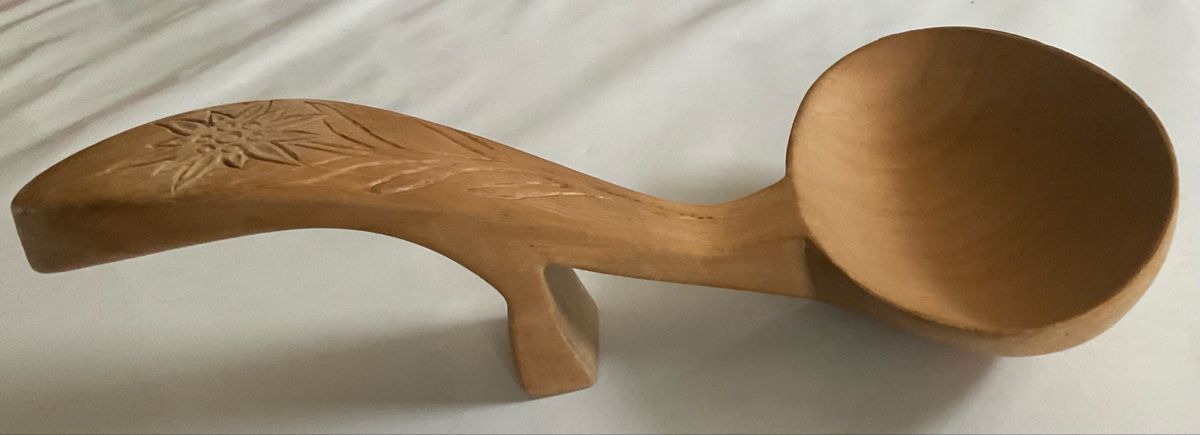 Löffel: Cuillère en bois avec support de stabilisation – Gebraucht aus Corseaux von Mililaforet75