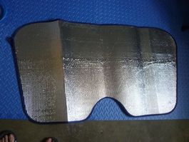 AUTO-SONNENSCHUTZBLENDE FÜR INNENSCHEIBE