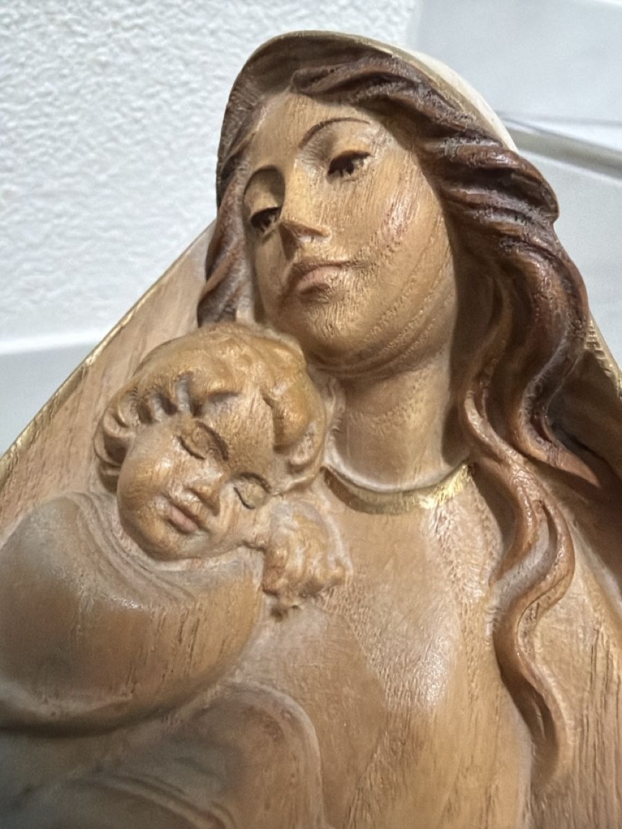 Sculptures & Statues: Madonna mit Kind, geschnitzt aus Holz. – D'occasion à Biberist par Momo33 5