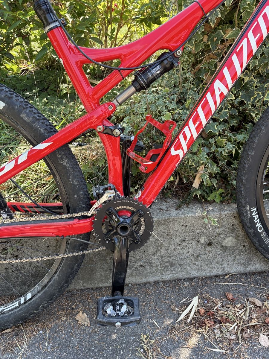 Specialized Vélos: Specialized MTB vollgefedert rot – D'occasion à Rorschach par fab_2nnm 2