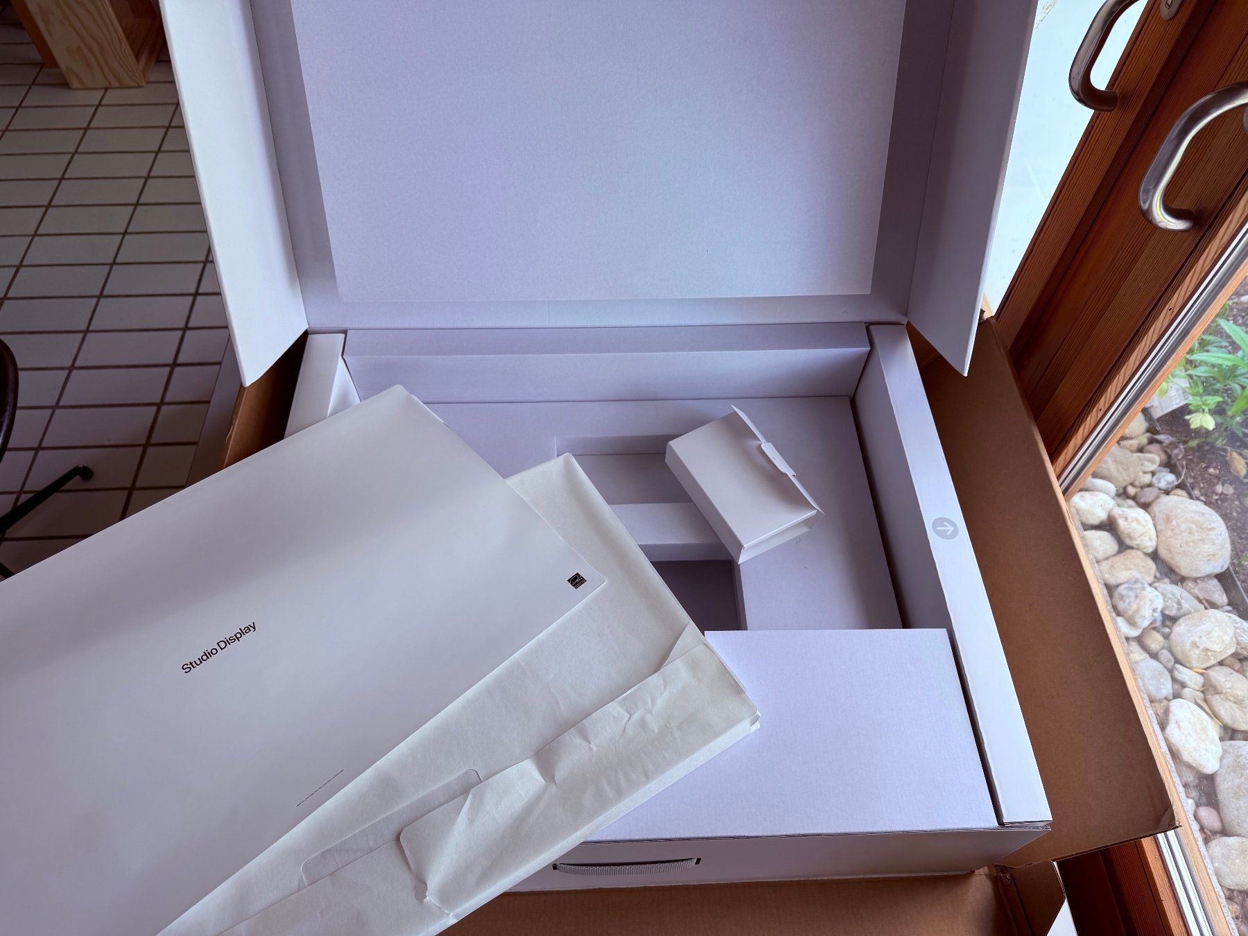 Apple Monitore: Apple Studio Display, BOX ONLY – Gebraucht aus Egg b. Zürich von TuttiAnibis 6