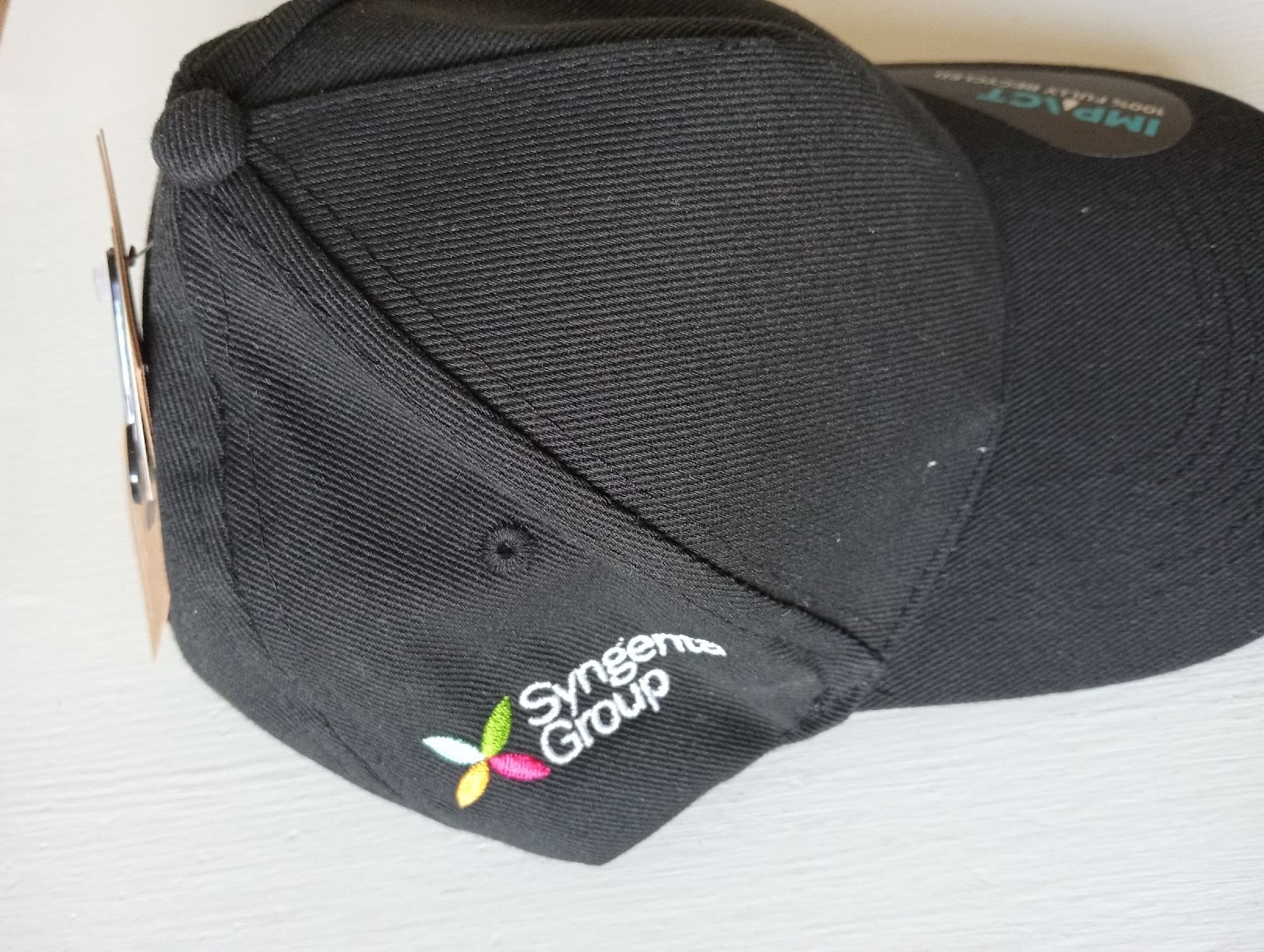 Altro in  Abbigliamento & Accessori: Neue schwarze Baseballkappe – Nuovo e nell'imballaggio originale da Allschwil venduto da Evgeniia78 1