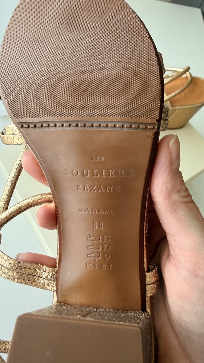 Sezane Scarpe da donna: Sézane Gloria Sandale 38 Smooth Gold – Nuovo (secondo la descrizione) da Wallisellen venduto da kar_gv8n 2