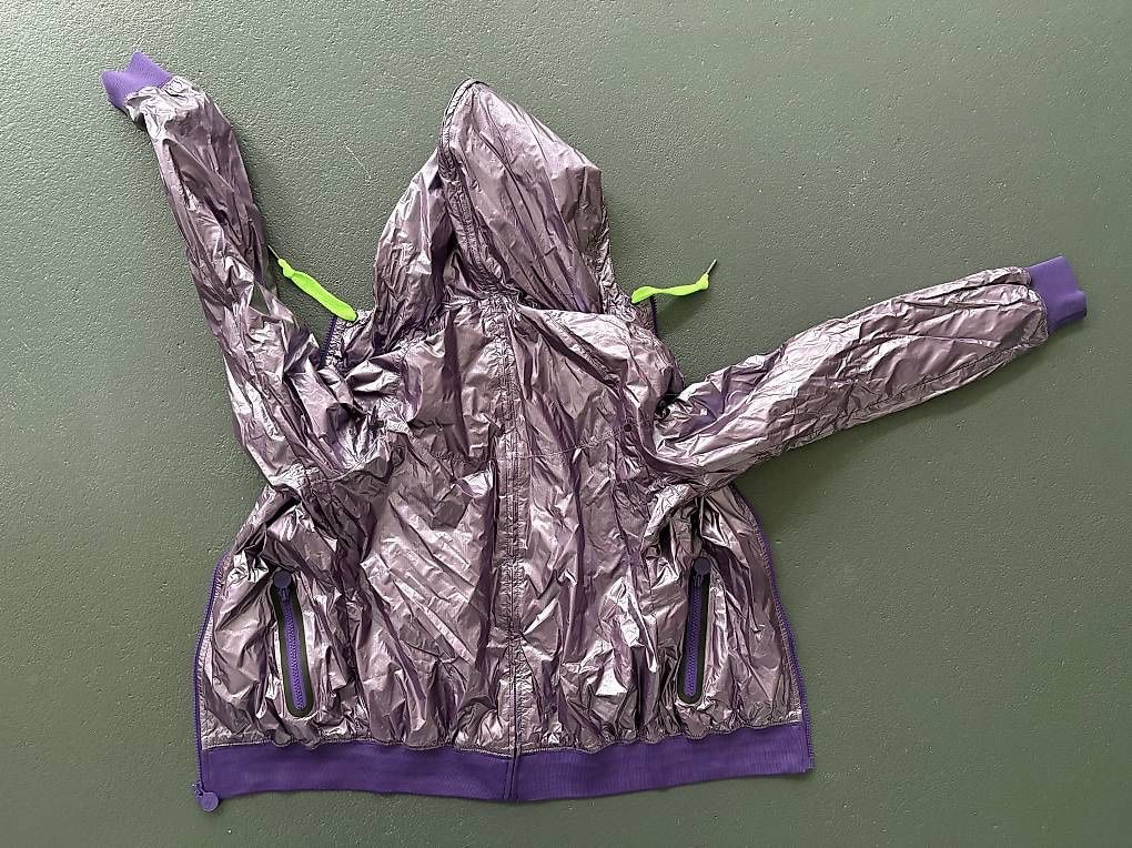 Nike Giacche: Nike Jacke Gr M/38 violett – Nuovo (secondo la descrizione) da Bern venduto da die_6p8g 1