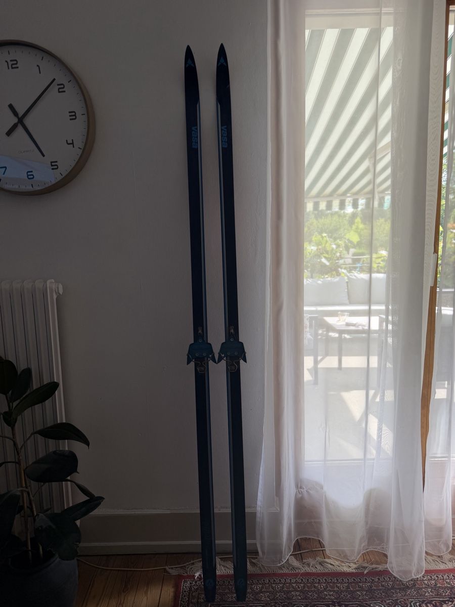 Skis: Ski vintage Tyrolia – D'occasion à Corcelles-Payerne par leo_fk68 1