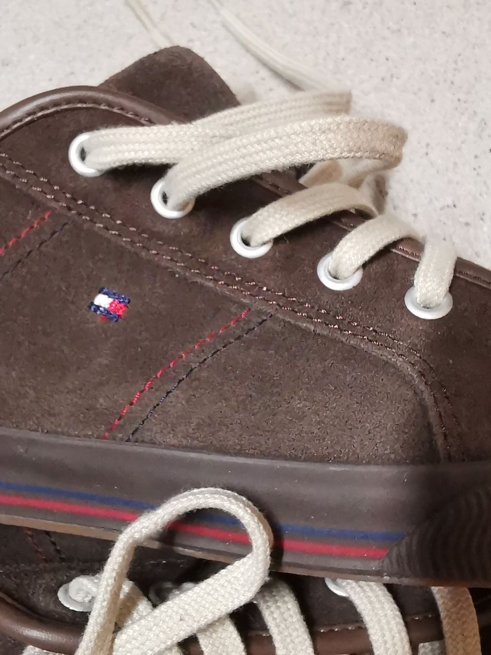 Tommy Hilfiger Scarpe da uomo: Tommy Hilfiger Schuhe Gr. 42 neue – Nuovo (secondo la descrizione) da Galgenen venduto da amoxan1 4