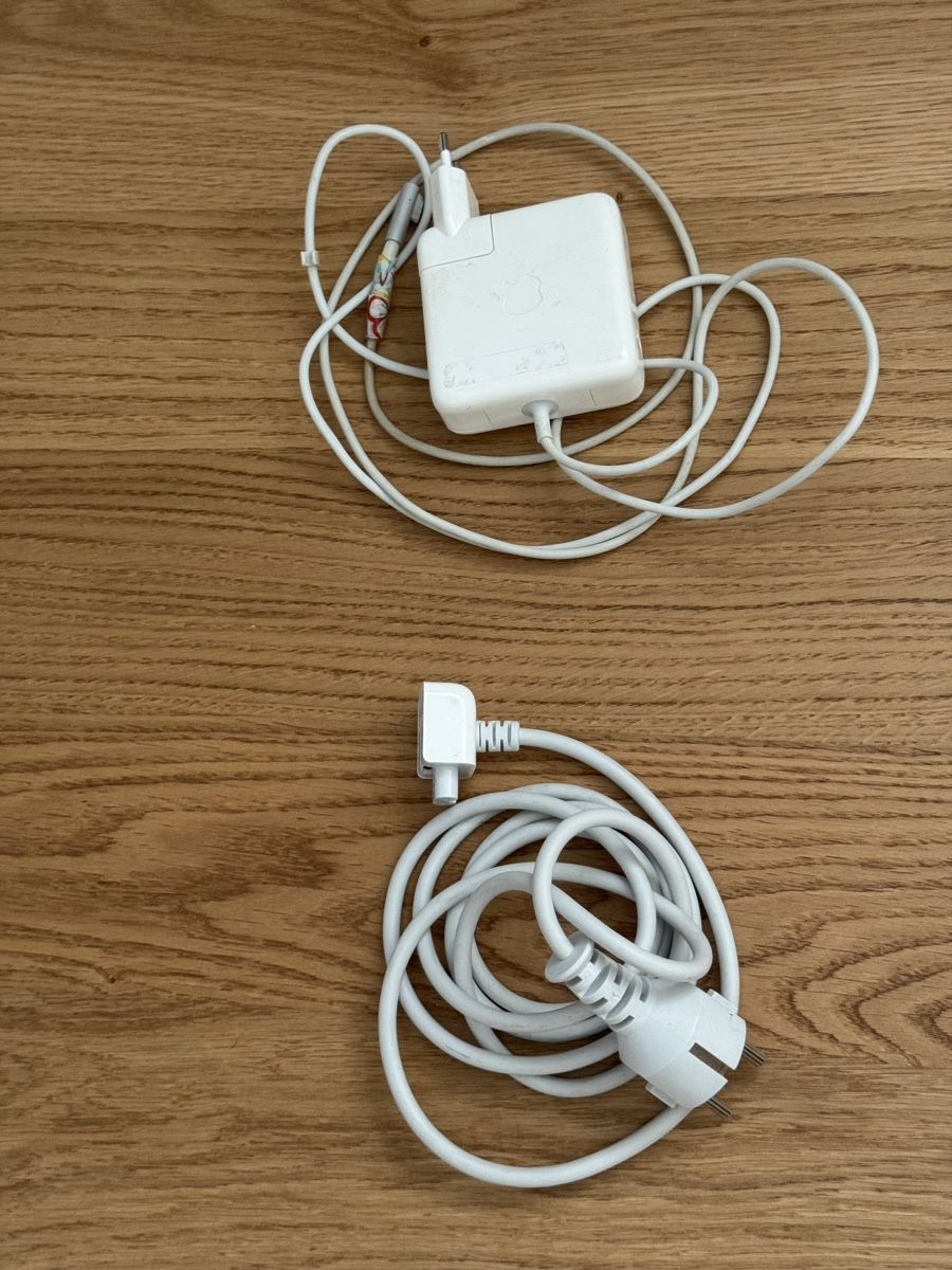 Apple Notebooks: Apple MacBook Pro 13 Zoll  – Defekt aus Chur von nica_jo 8
