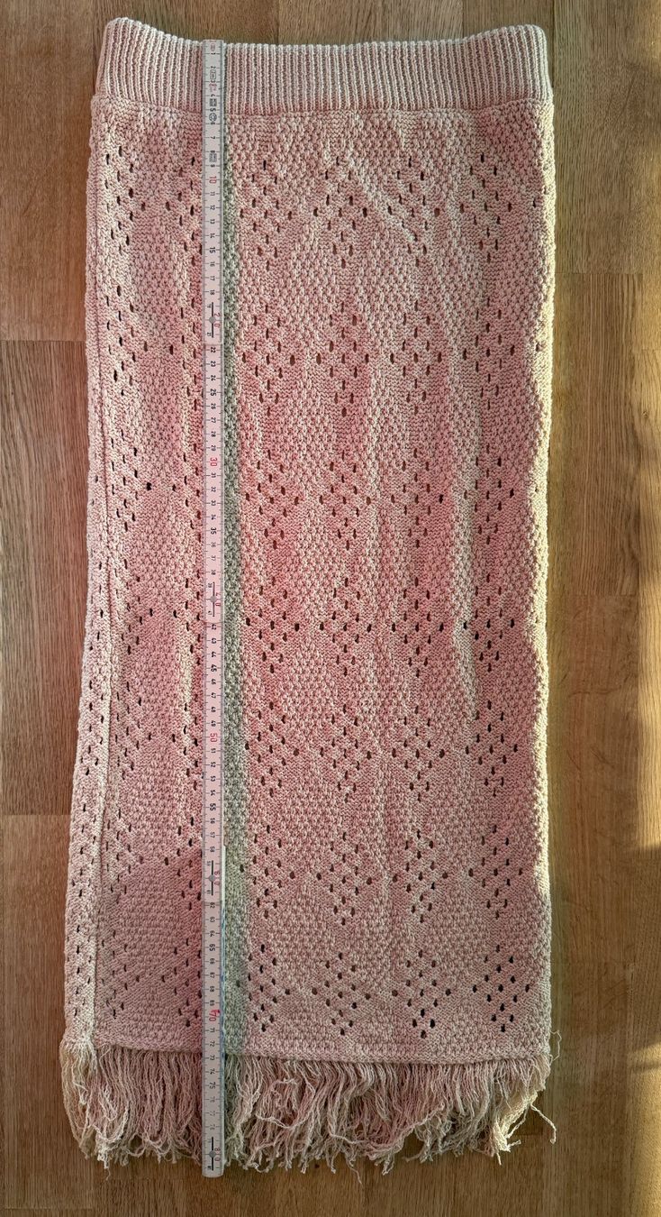 Mango Jupes: Spende Theodora Stiftung - Mango Strickrock Fransen - Gr S – D'occasion à Fällanden par La_Natie 1