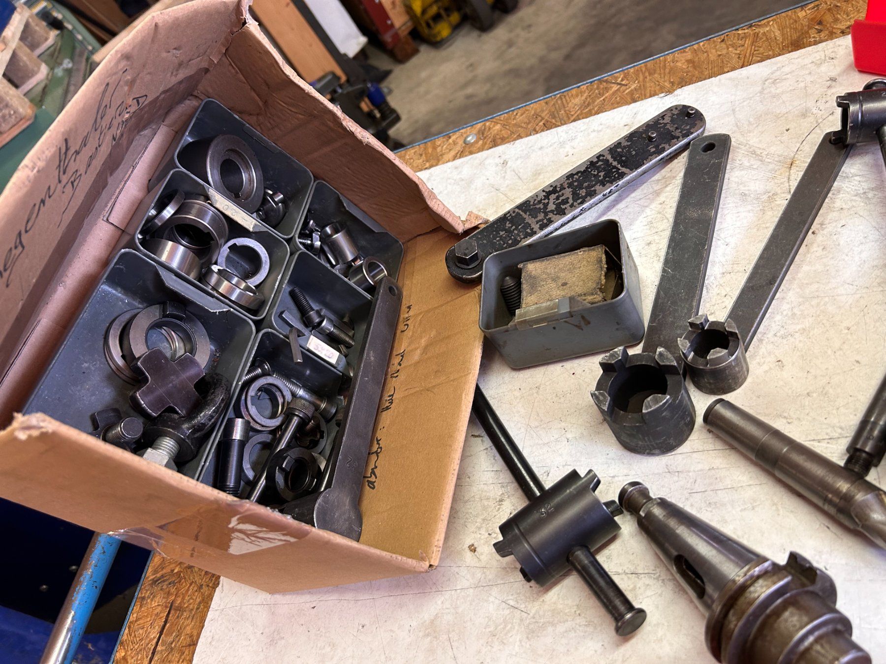 Toutes les machines: Fräszubehör – D'occasion à Münchenstein par fransch 4