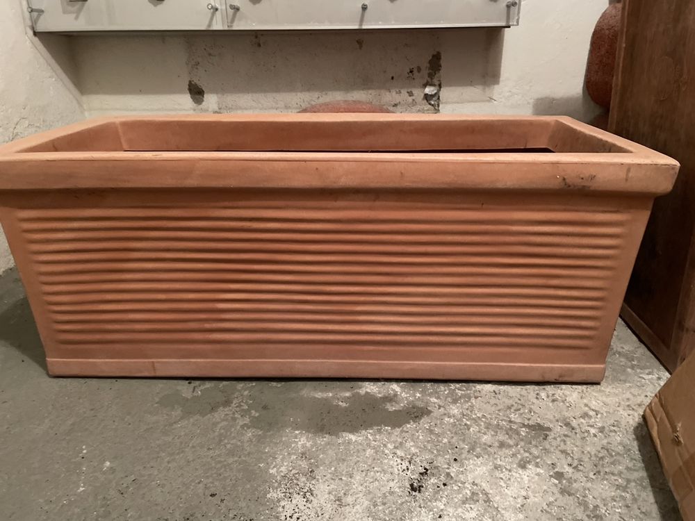 2 Stück Trog für Terrasse oder Garten braun gross Kaufen auf Ricardo