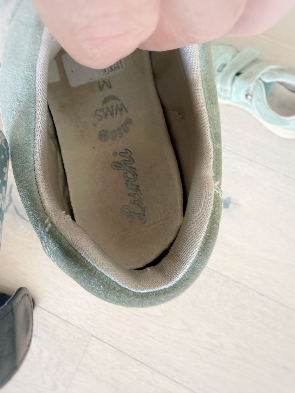 Scarpe per ragazze: Lurchi Sneaker Gr. 33 mit optischen Gebrauchsspuren – Usato da Eggenwil venduto da Lissi82 5