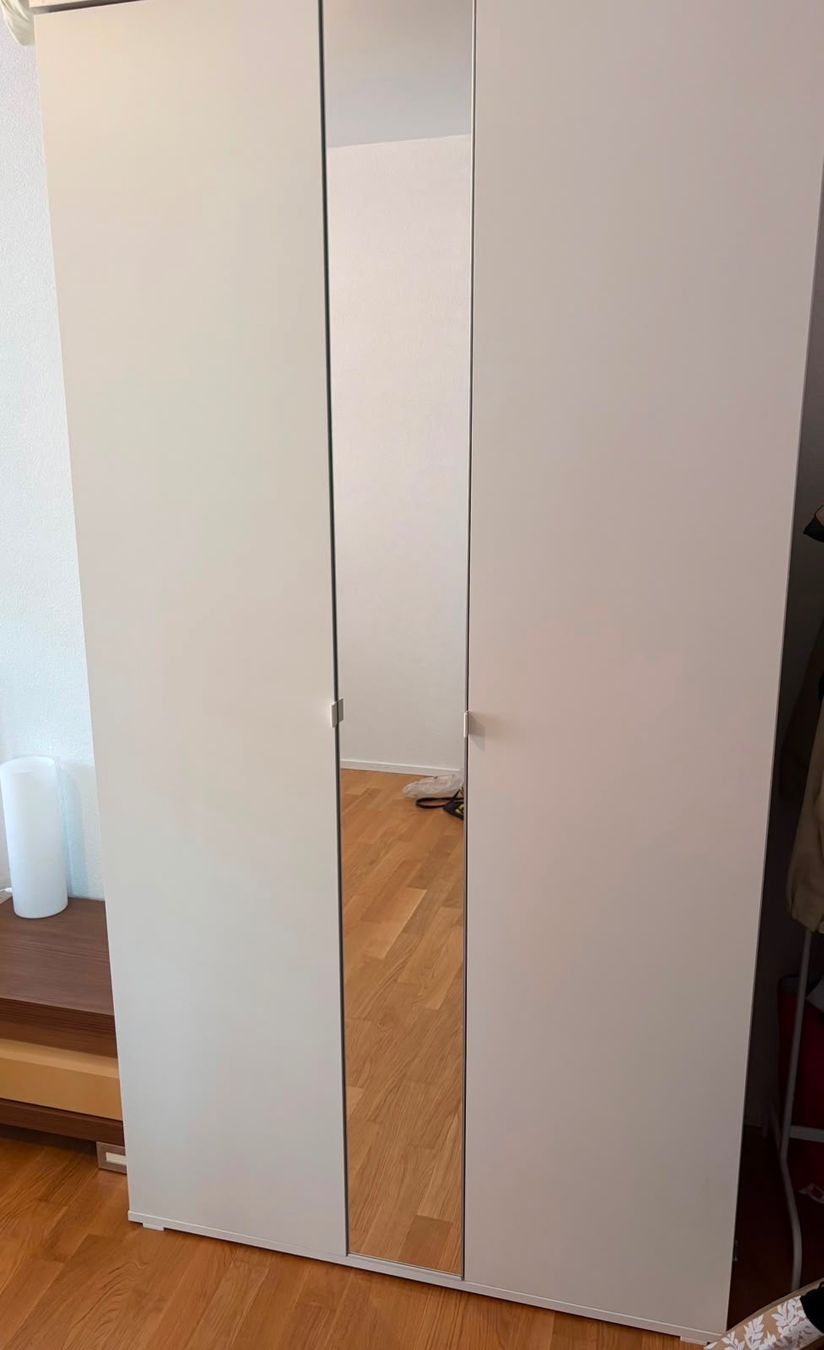 Ikea Schränke: Armoir Ikea – Gebraucht aus Renens VD von cha_c2dq