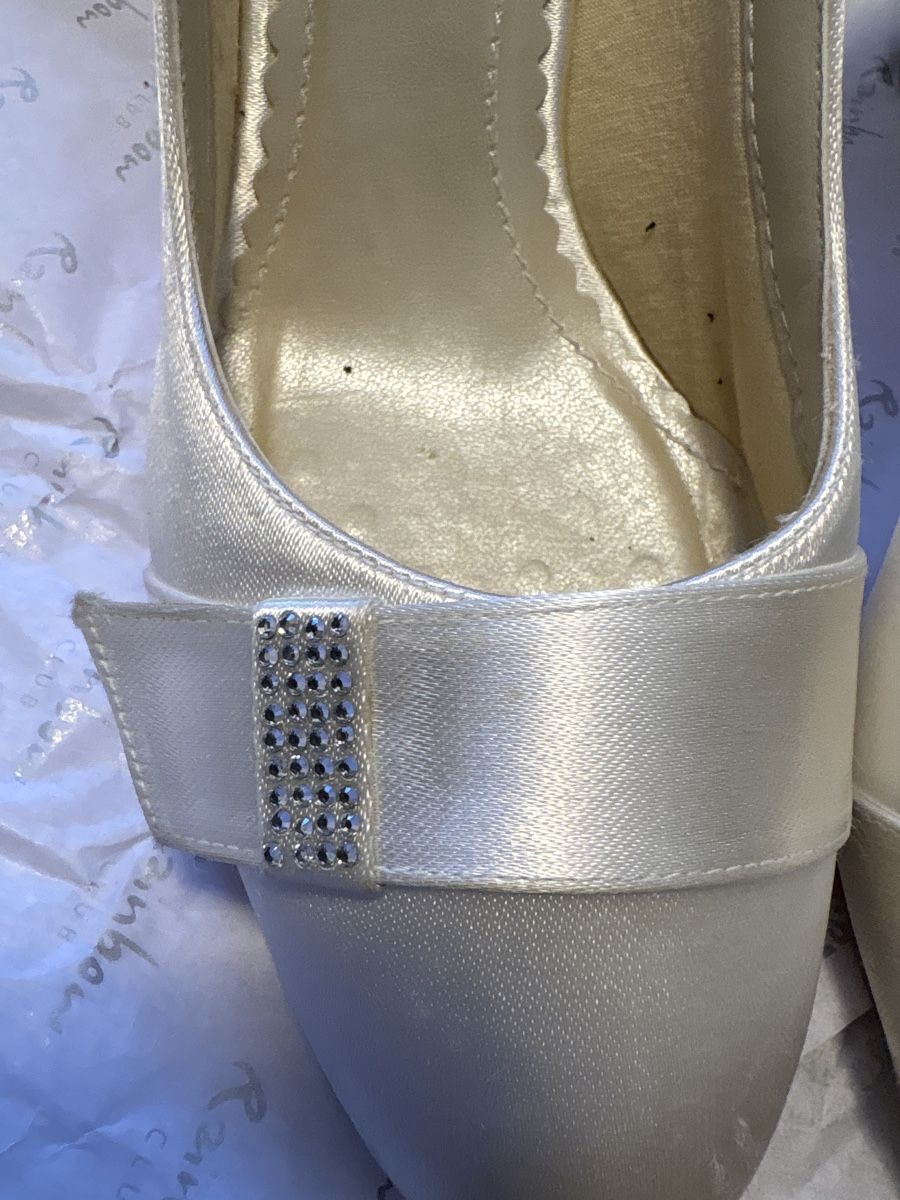Rainbow Scarpe da donna: Hochzeitschuhe Rainbow 4/37 Ivory – Usato da Chur venduto da copino 6