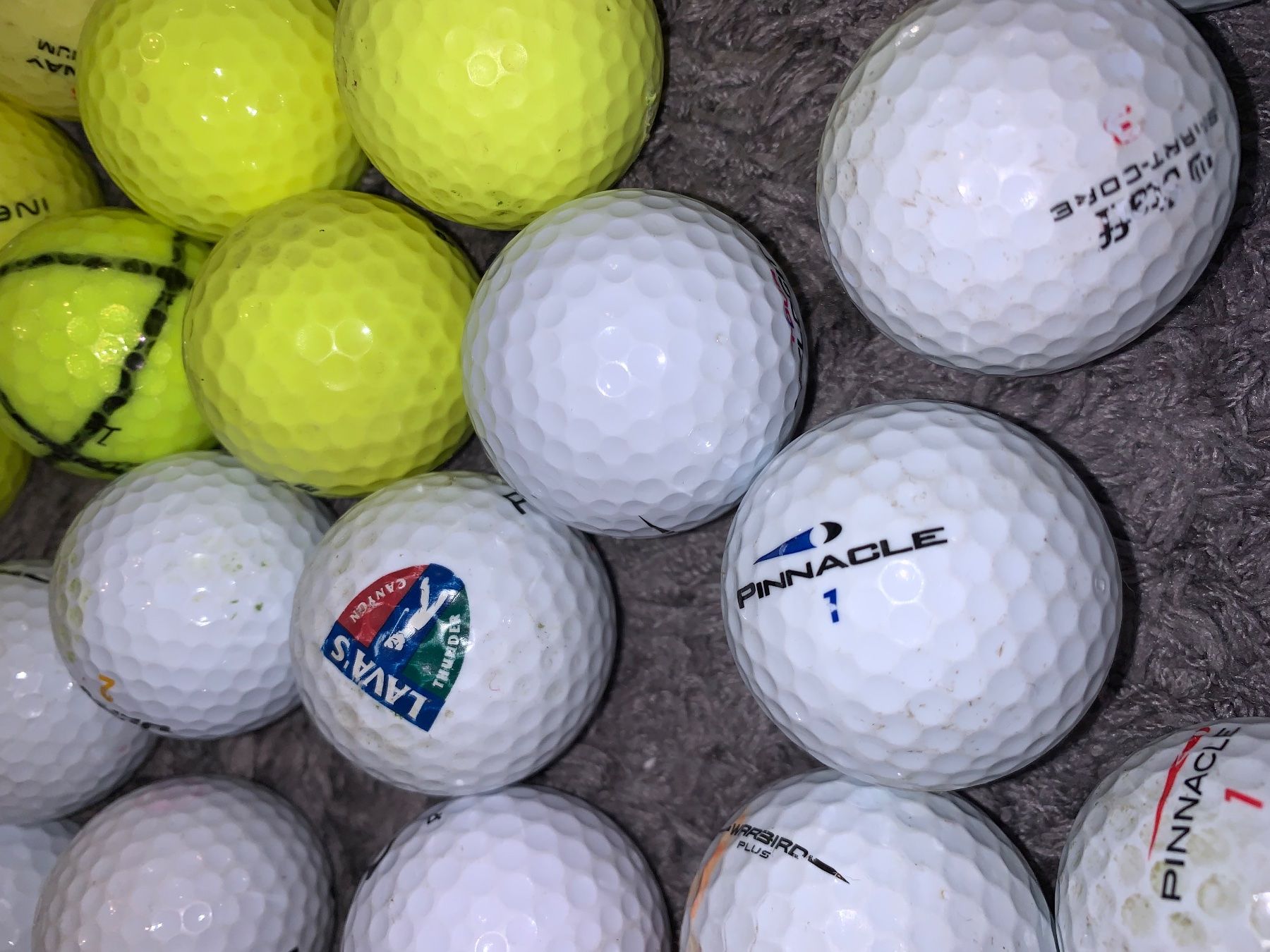 Palloni: 100 Golfbälle weiss/gelb gebraucht – Usato da Münchenbuchsee venduto da Dreamaction67 2