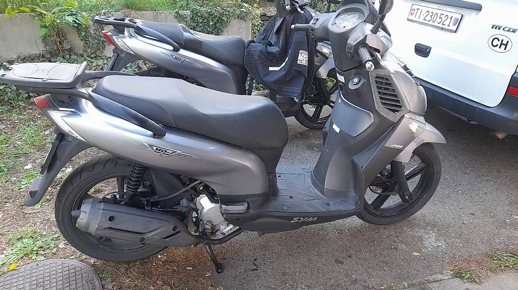 Sym Scooter: Sym 200 cc collaudato 2025 – Usato da Savosa venduto da VIR66. 1