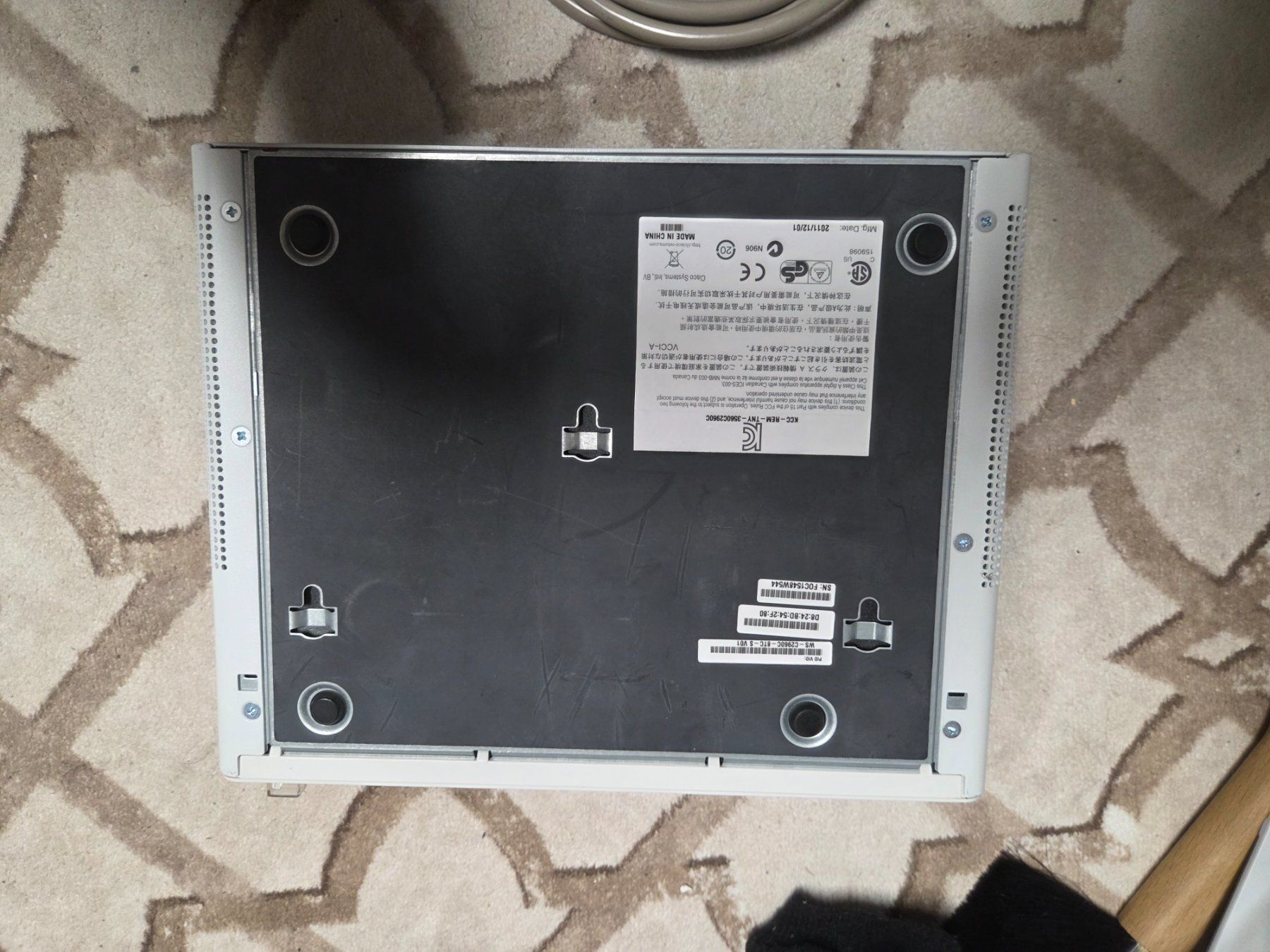 Cisco Hub & Switch: Cisco Catalyst 2960-C WS-C2960C-8PC-L 8-Port PoE switch – Usato da Zürich venduto da Alibaba1234 2