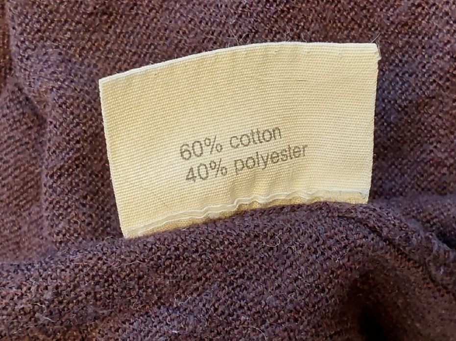 Nile Jacken: Strickjäckli Nile M bordeaux – Gebraucht aus Köniz von scopello12 5