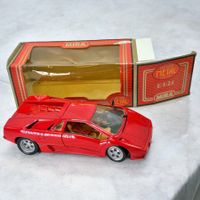 Voiture miniature Maisto Lamborghini Diablo rouge métal 1:24
