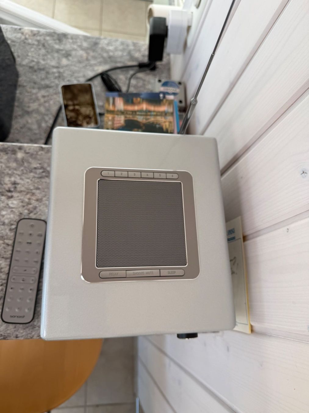 Sonoro Radio: Radiowecker mit CD Sonoro Cubo – Usato da Trimbach venduto da jaeggpa1 2