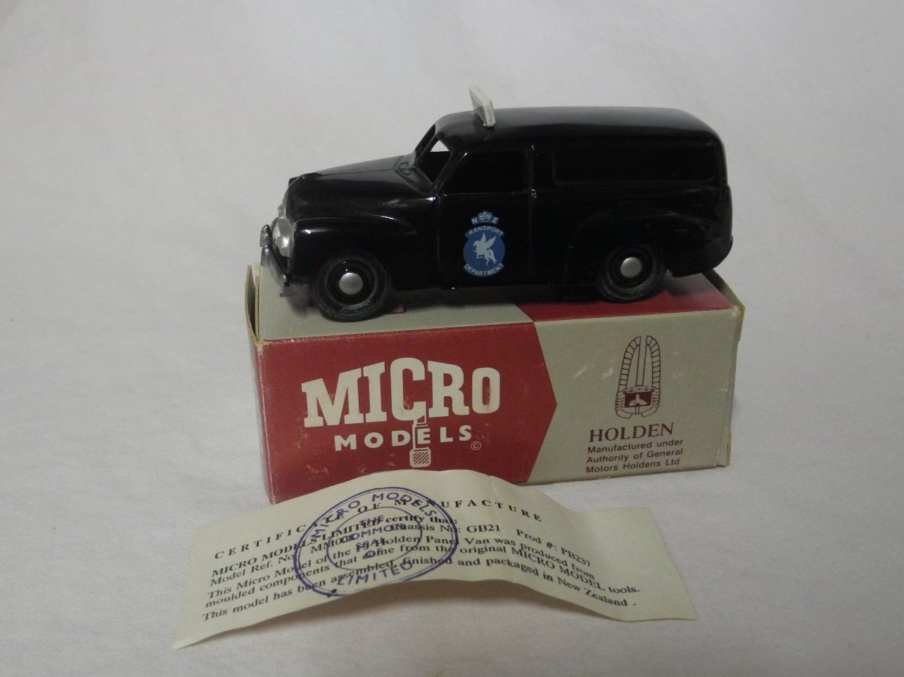 Holden Voitures modèles: MICRO MODELS  MM008 F J HOLDEN PANEL VAN NZ TRAFFIC DEPT – Neuf avec emballage d'origine à Gurtnellen par