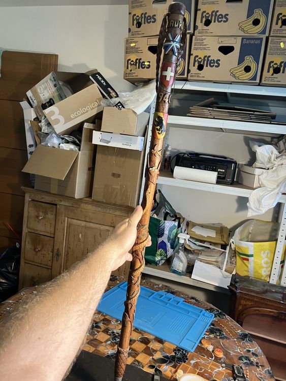 très belle canne style milord avec pommeau 2 tons en métal