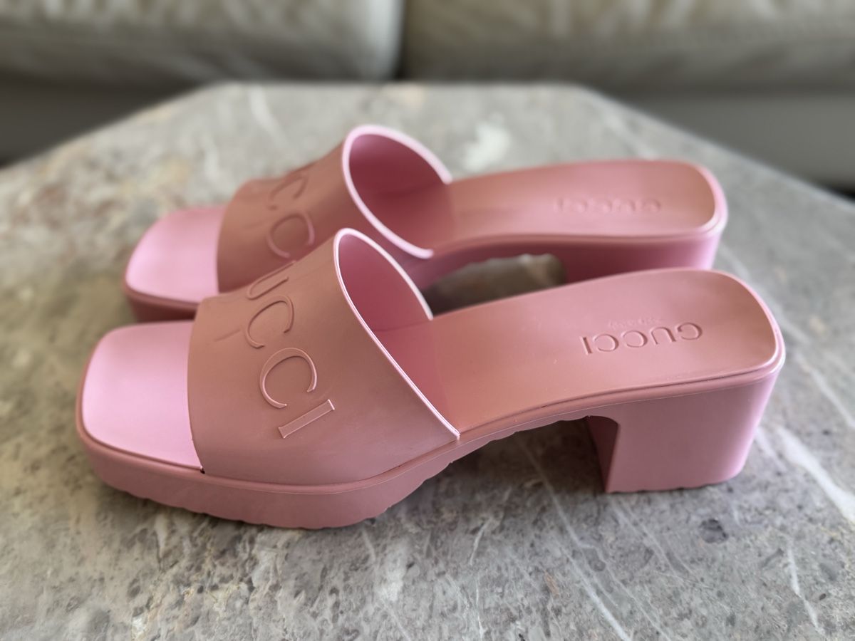 Gucci Scarpe da donna: New- Gucci rubber sandal - 39 – Nuovo e nell'imballaggio originale da Zurich venduto da Madame12 1