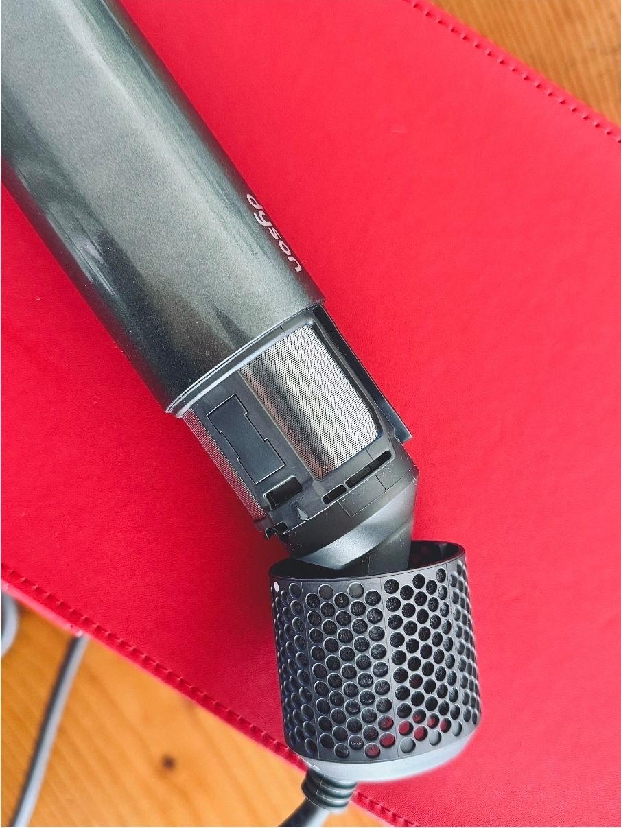 Dyson Lockenstäbe & Haarglätter: Dyson Airwrap Complete | Special Edition Iron/Red – Neu (gemäss Beschreibung) aus Reinach BL von Corsiin95 3