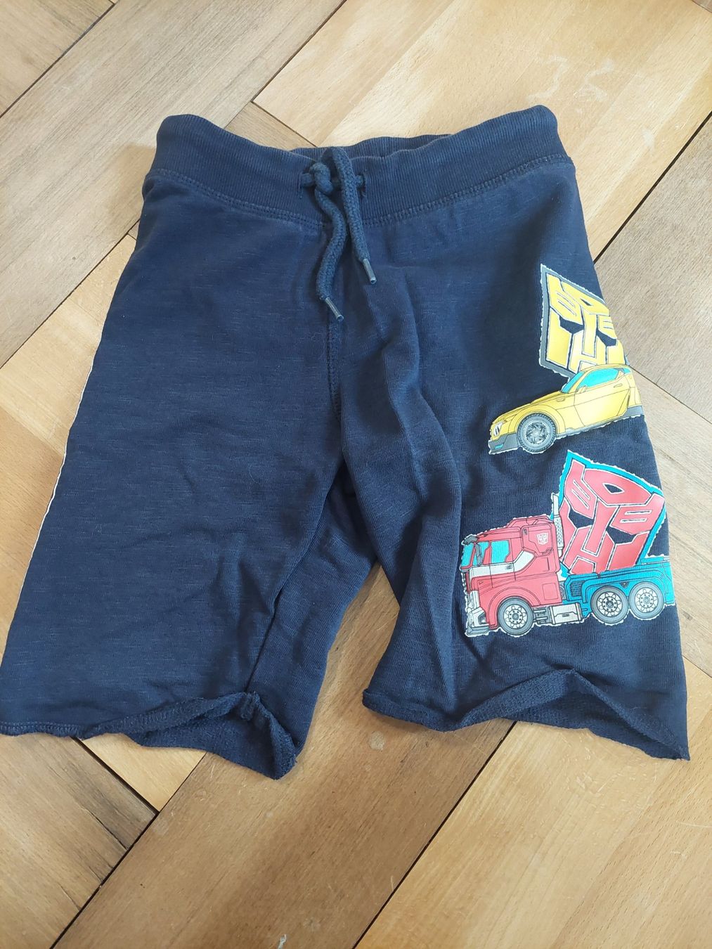 C&A Pantaloni: C&A Transformers Kurze Hose Grösse 104 – Usato da Beckenried venduto da Havacola 2