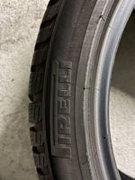 Winterreifen Pirelli 225 45 18