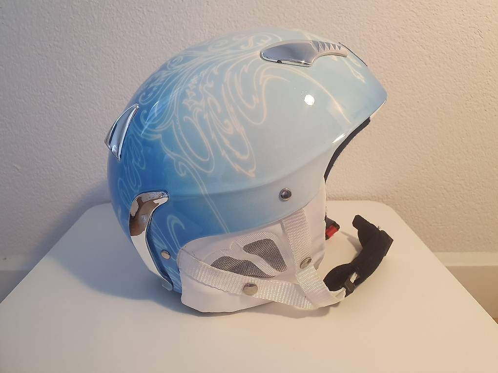 Movement Caschi: Skihelm von Movement / Grösse 56 Small – Nuovo (secondo la descrizione) da Bern venduto da PH85BE 2