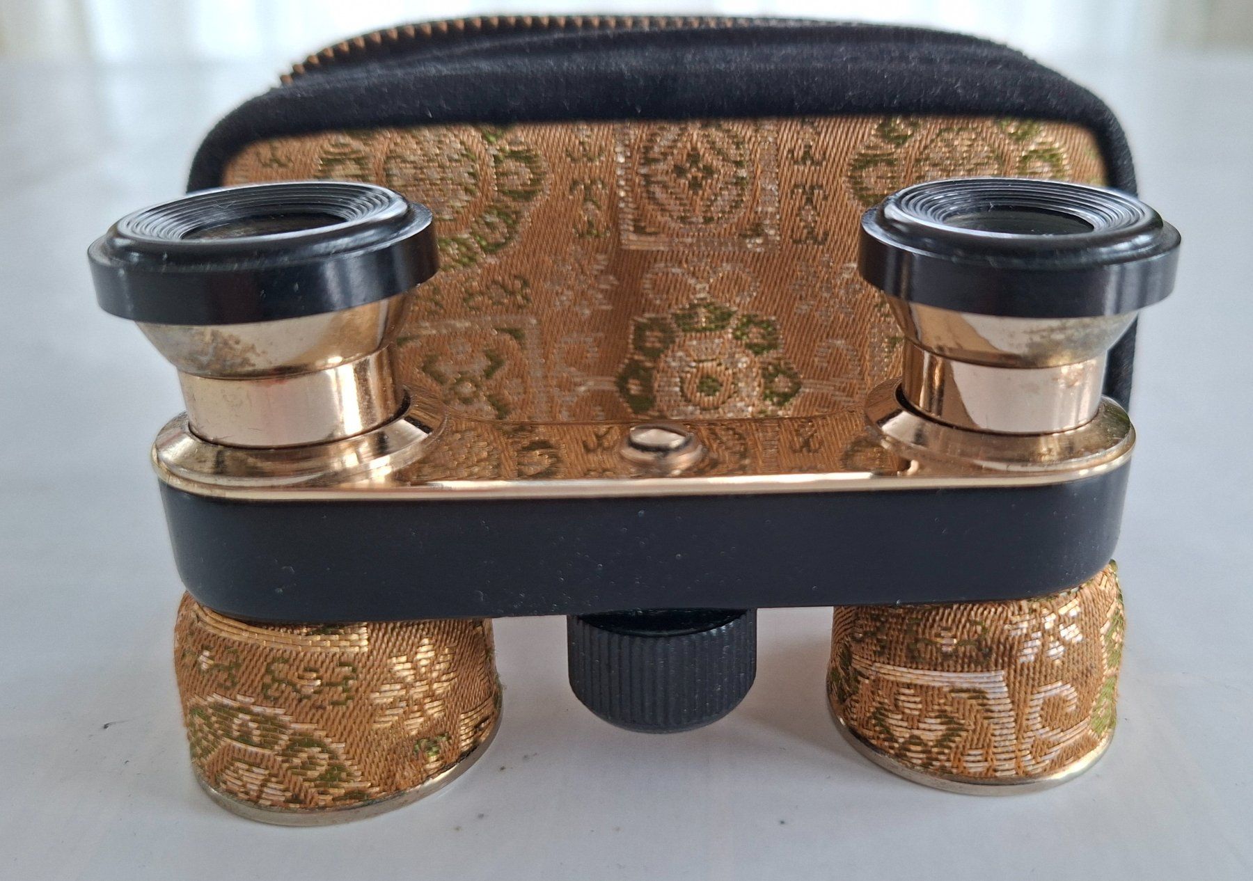 Jumelles: Vintage Opernglas Fernglas mit Etui, edles Design – D'occasion à Opfikon par Diversamente