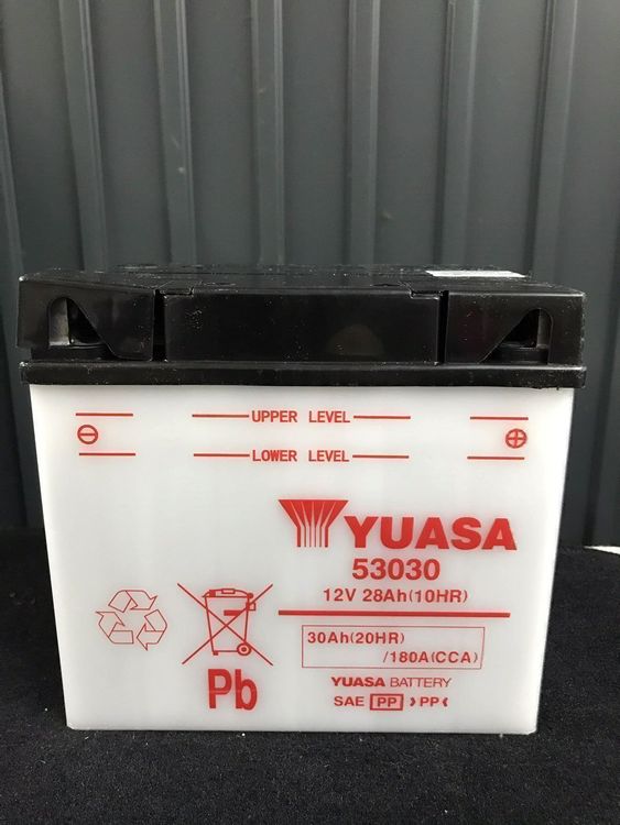 Batterie moto YUASA 53030 12V 30AH 180A