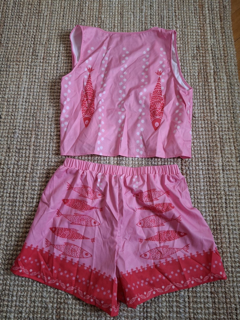 Kleiderpakete: Ensemble rose et rouge poisson M – Neu (gemäss Beschreibung) aus Lausanne von Cognitia 3