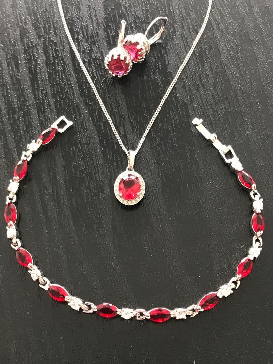 Autres bijoux: Schmuckset in rot, Halskette, Anhänger, Armband, Ohrringe, – D'occasion à Sirnach par primo.si 1