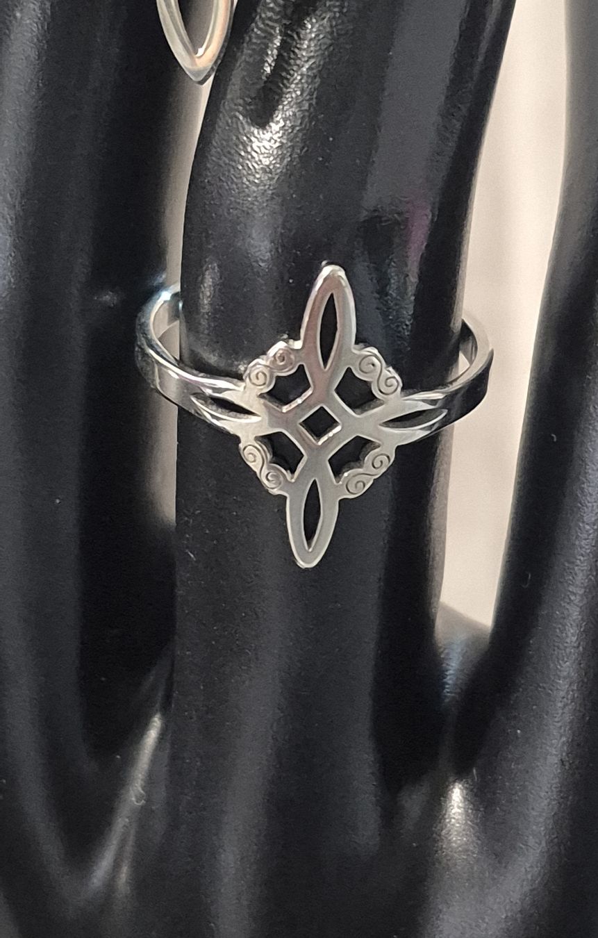 Sonstiger Schmuck: Set gioielli acciaio nodo celtico donna – Neu (gemäss Beschreibung) aus Giubiasco von Stefaniav 3