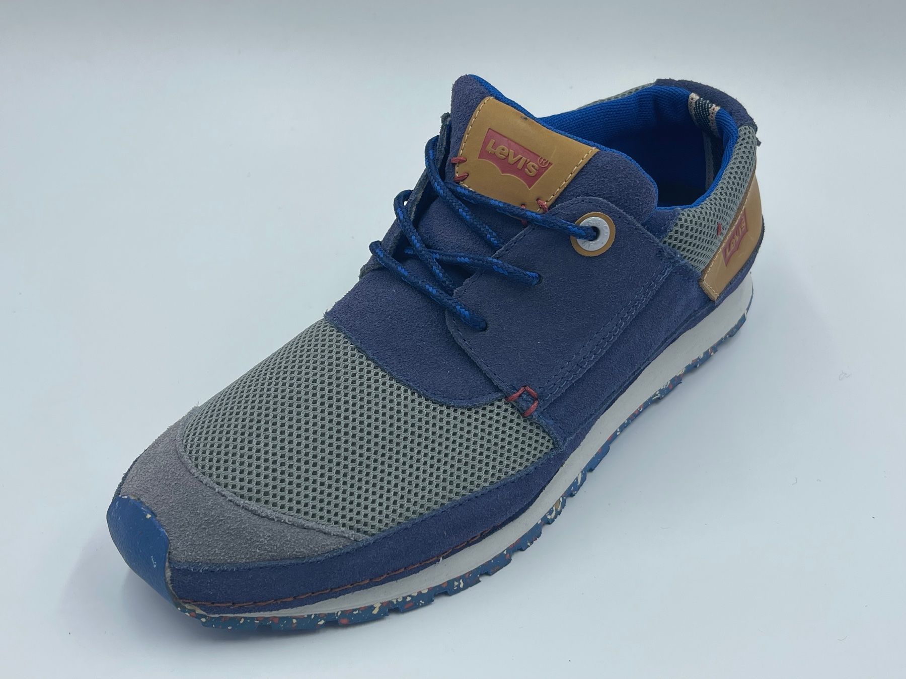 Levi's Scarpe da uomo: Levis Solvang Low Sneaker Gr. 45 – Usato da Spreitenbach venduto da 1Runner