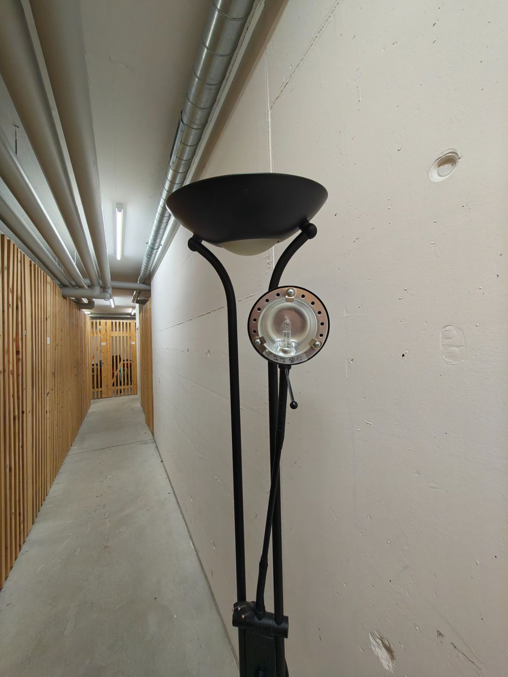 Lampade: Stehlampe schwarz Lumimart – Usato da Uster venduto da jen_t8jy 1
