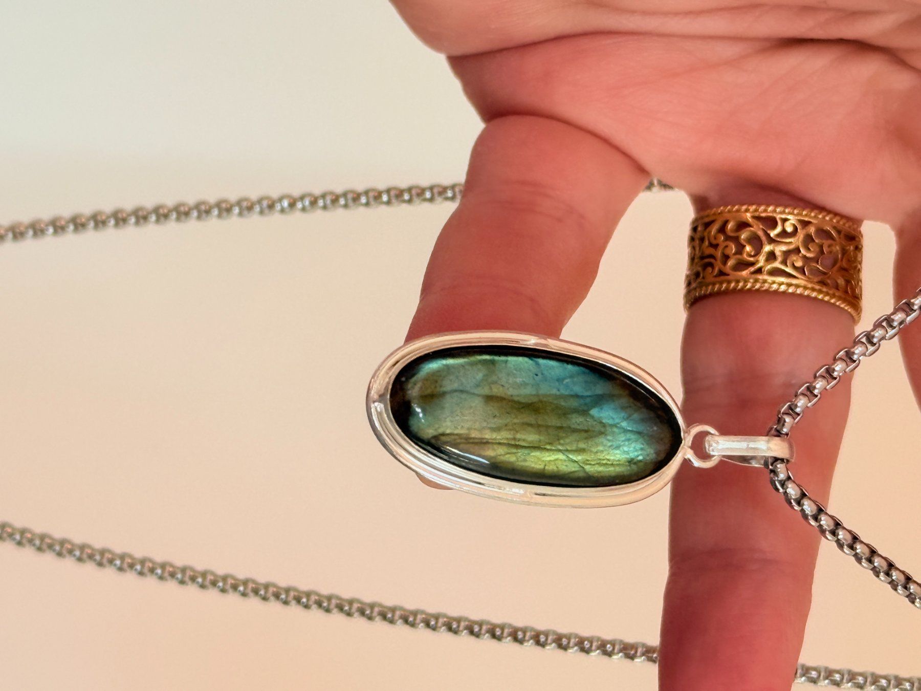 Catenine: Superbe collier Labradorite , neuf! – Nuovo e nell'imballaggio originale da Genève venduto da AGBERG 2