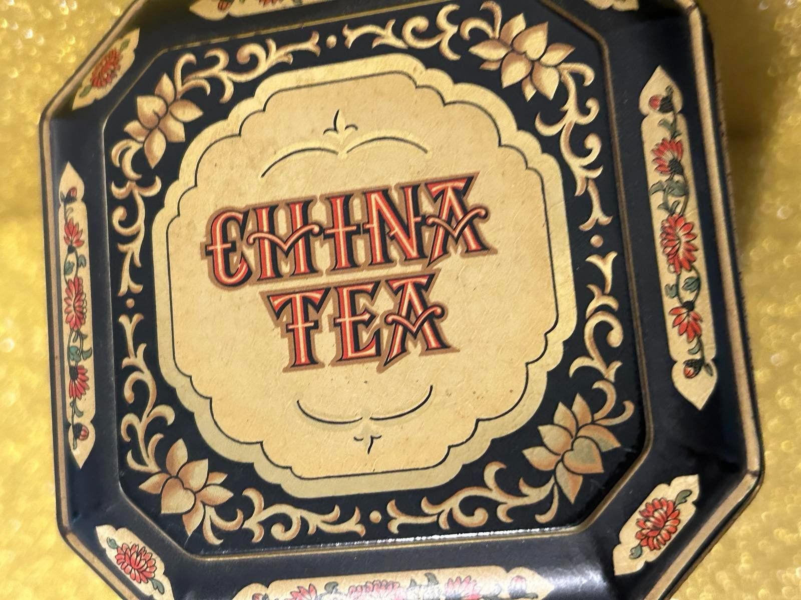 Tutte le decorazioni: Schöne Vintage Blechdose – Usato da Wil SG venduto da Nvik 2