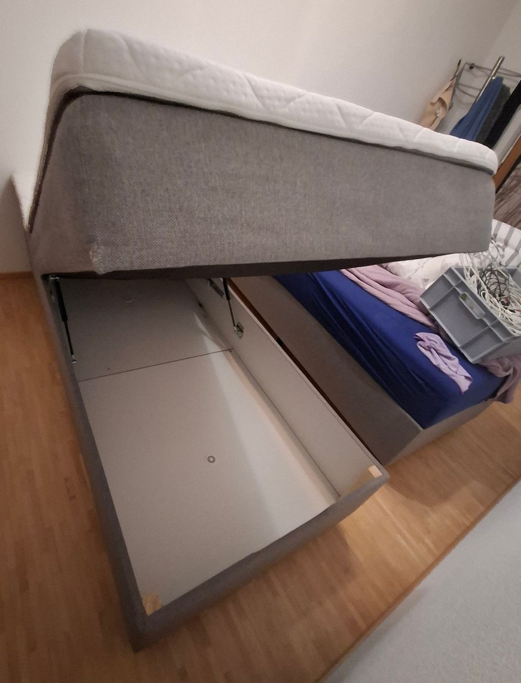 Lits: Boxspringbett – D'occasion à Sargans par sib_wpp2 2