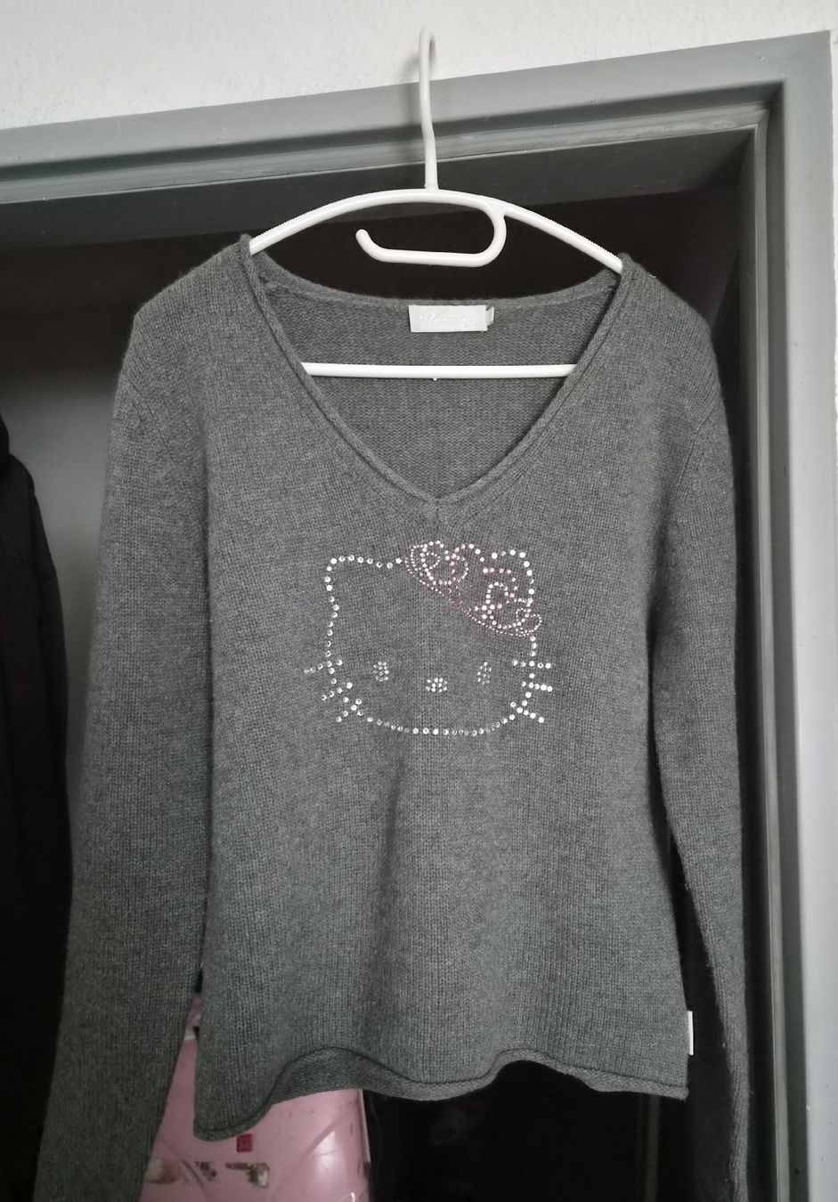Maglioni & Felpe: Victoria Cashmere, Hello Kitty Pullover Gr.  M – Usato da Frenkendorf venduto da Moon111