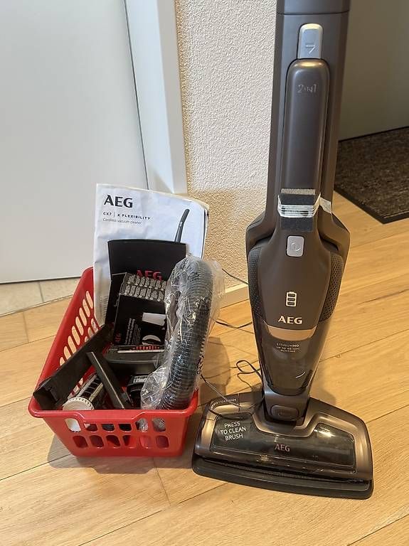 Aspirapolveri & Accessori: Staubsauger  – Usato da Kreuzlingen venduto da seb_lac 2